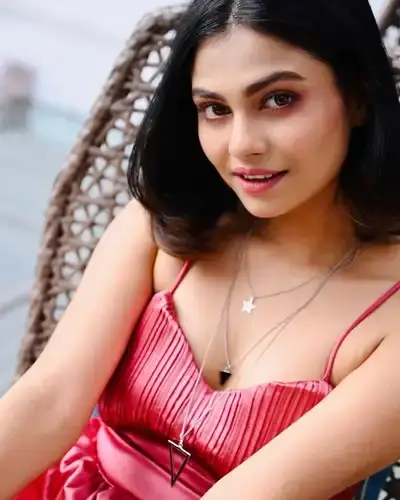 Call Girls Service in Dhandhuka